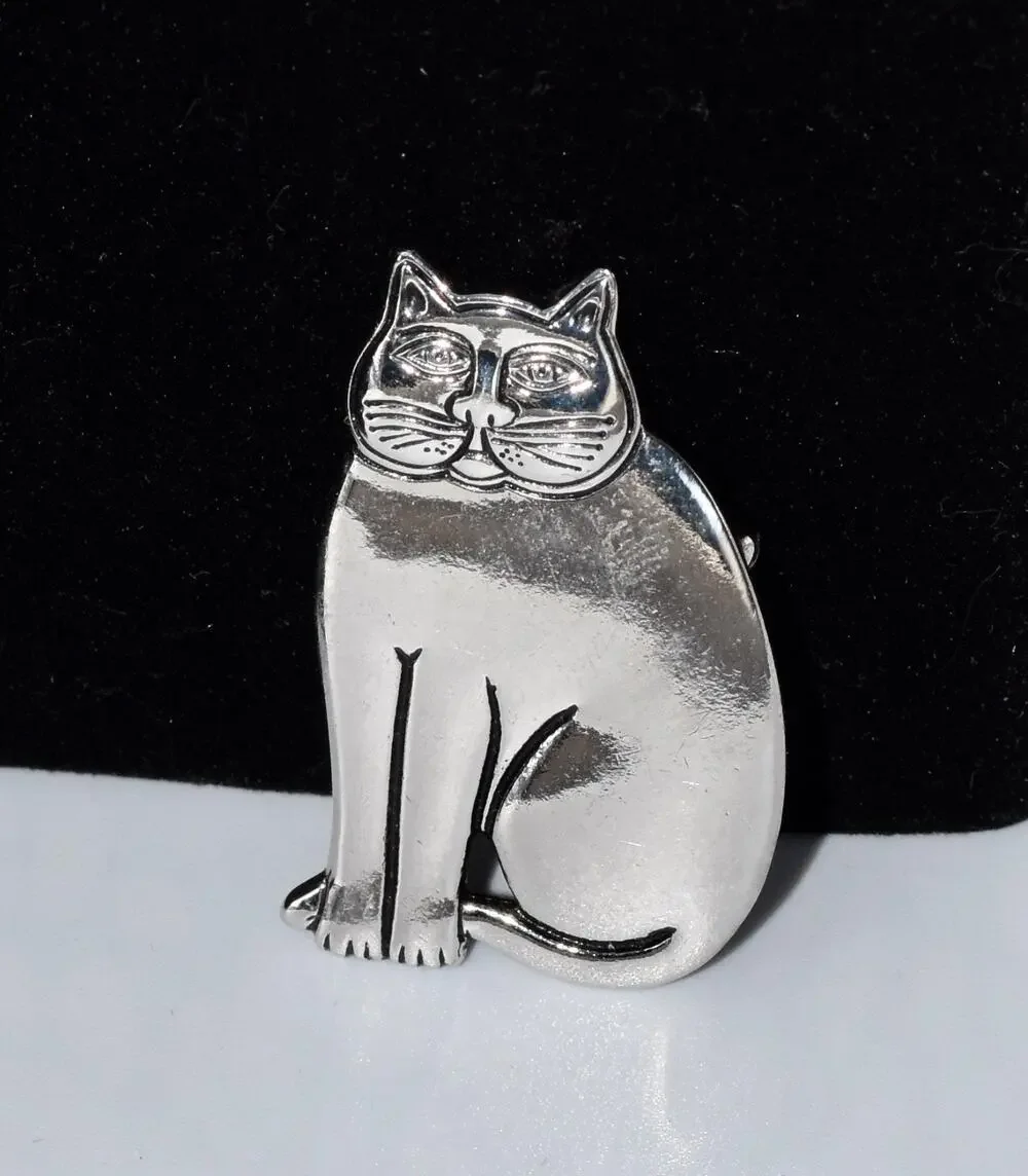 Vintage 1980's Laurel Burch Silver Tone Sitting Cat Brooch Signed